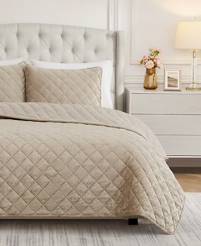 Bcbg Maeve Embossed Plush 3-Pc. Quilt Set, King