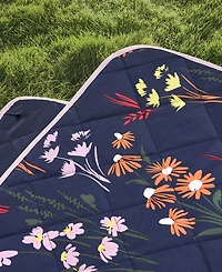 Hunter Designer Outdoor Blanket with Easy Carry Handles Tote Bag, 60" x 72"