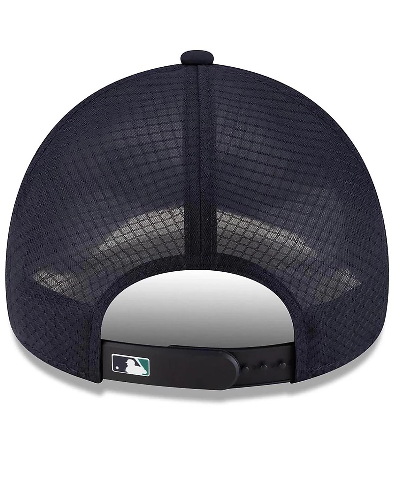 New Era Men's Navy Seattle Mariners 2026 Batting Practice Apex 9FORTY Adjustable Trucker Hat