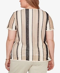 Alfred Dunner Plus Detail Driven Textured Spliced T-Shirt with Necklace