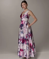 Donna Karan New York Petite Sleeveless V-Neck Ball Gown