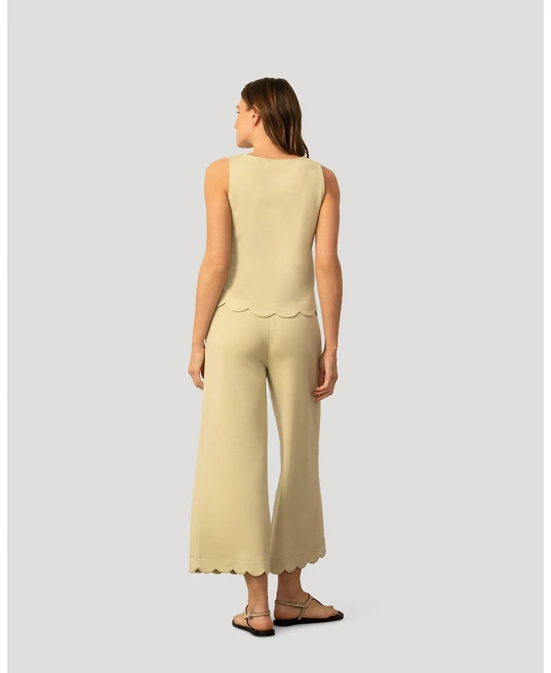 Cable & Gauge Women's Scallop Trim Top and Capri Pant Set