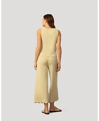 Cable & Gauge Women's Scallop Trim Top and Capri Pant Set