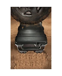 Pelican 1670 Large Case with Foam, 7.39inches Bottom Depth