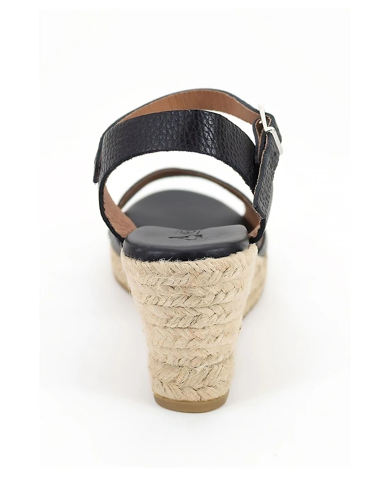 Menina Step Women's Martell V-Strap Espadrille