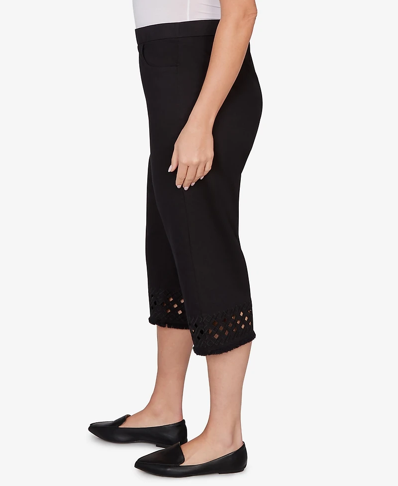 Alfred Dunner Plus Detail Driven Geometric Cut-Out Flat-Front Capri Pants