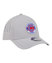 New Era Men's Gray Chicago Cubs Patch 39THIRTY A-Frame M-Crown Perforated Flex Hat