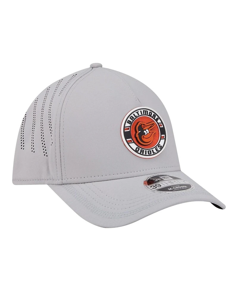 New Era Men's Gray Baltimore Orioles Patch 39THIRTY A-Frame M-Crown Perforated Flex Hat