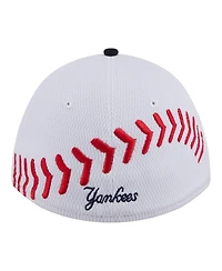 New Era Big Boys and Girls White/Navy New York Yankees Baseball 39THIRTY M-Crown Flex Hat