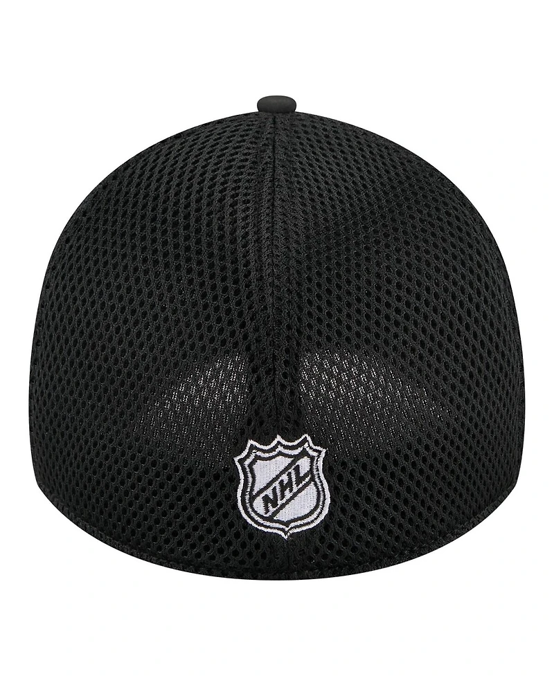 New Era Men's Black Carolina Hurricanes Logo 39THIRTY Flex Hat