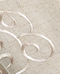 Saro Lifestyle Embroidered Design Table Napkins, Set of 4