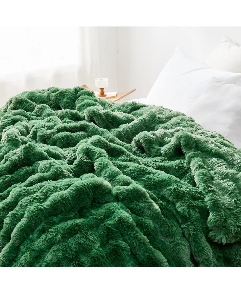 Snowball Chunky Bunny - Coma Inducer Blanket - Greener Pastures