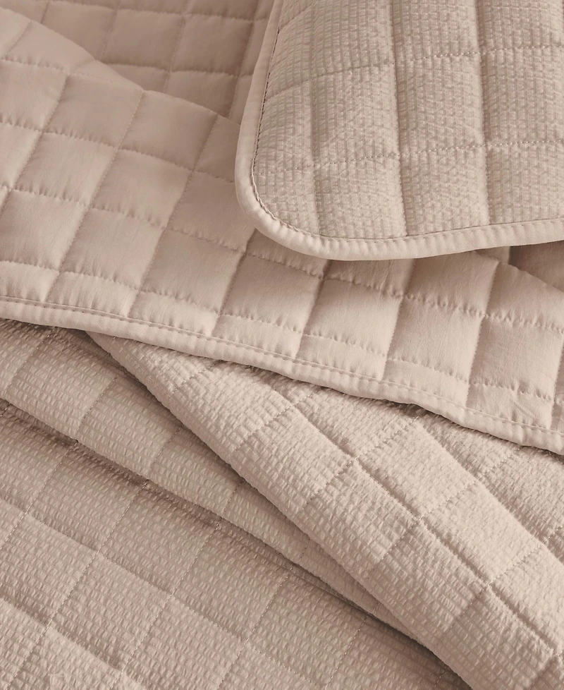 Linery and Co. Seersucker Quilt Set With Shams
