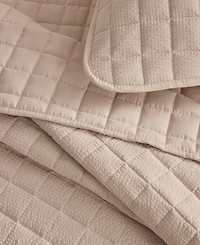 Linery and Co. Seersucker Quilt Set With Shams
