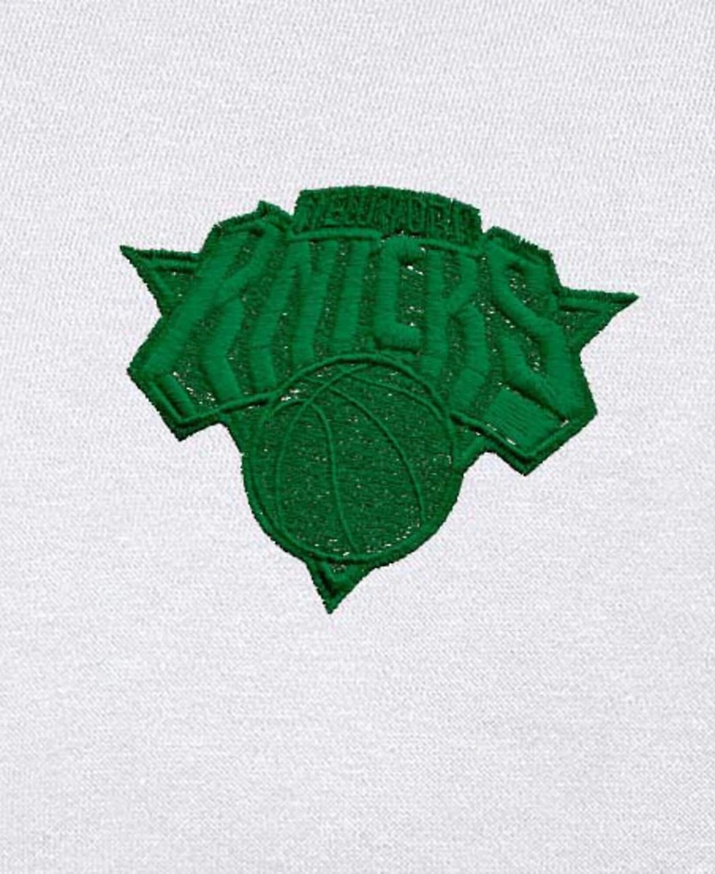 Antigua Men's White New York Knicks St. Patrick's Day Victory Raglan Pullover Hoodie