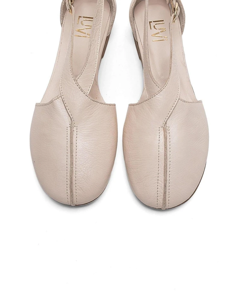 Forever & Always Shoes Women's Fable Leather Side Cut Ballet Flat
