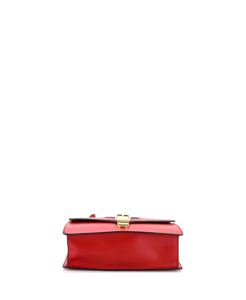 Pre-Owned Gucci Small Sylvie Shoulder Bag Leather