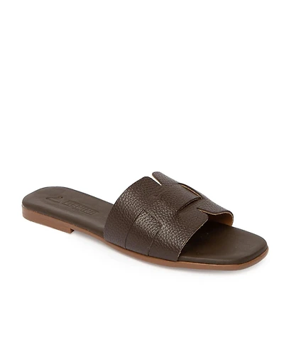 Menina Step Women's Lucila Flat Sandal