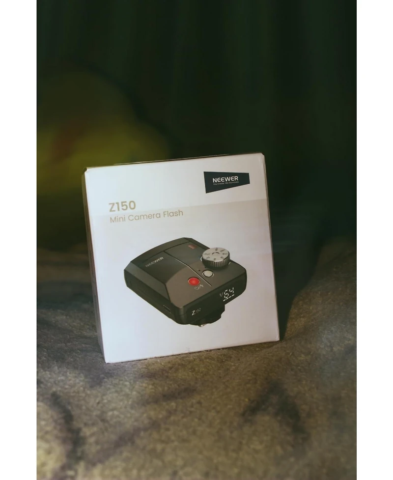 Neewer Z160 Camera Flash with 22Ws, 1100mAh, 6000K for select Canon, Nikon and Sony cameras