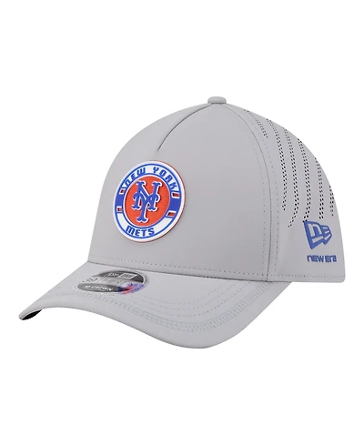 New Era Men's Gray York Mets Patch 39THIRTY A-Frame M-Crown Perforated Flex Hat