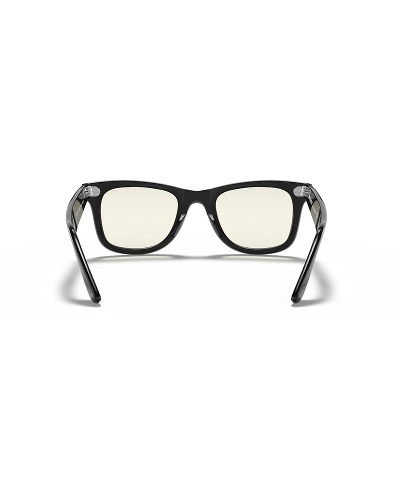 Ray-Ban Unisex Wayfarer Clear Evolve Photochromic Sunglasses, RB2140F