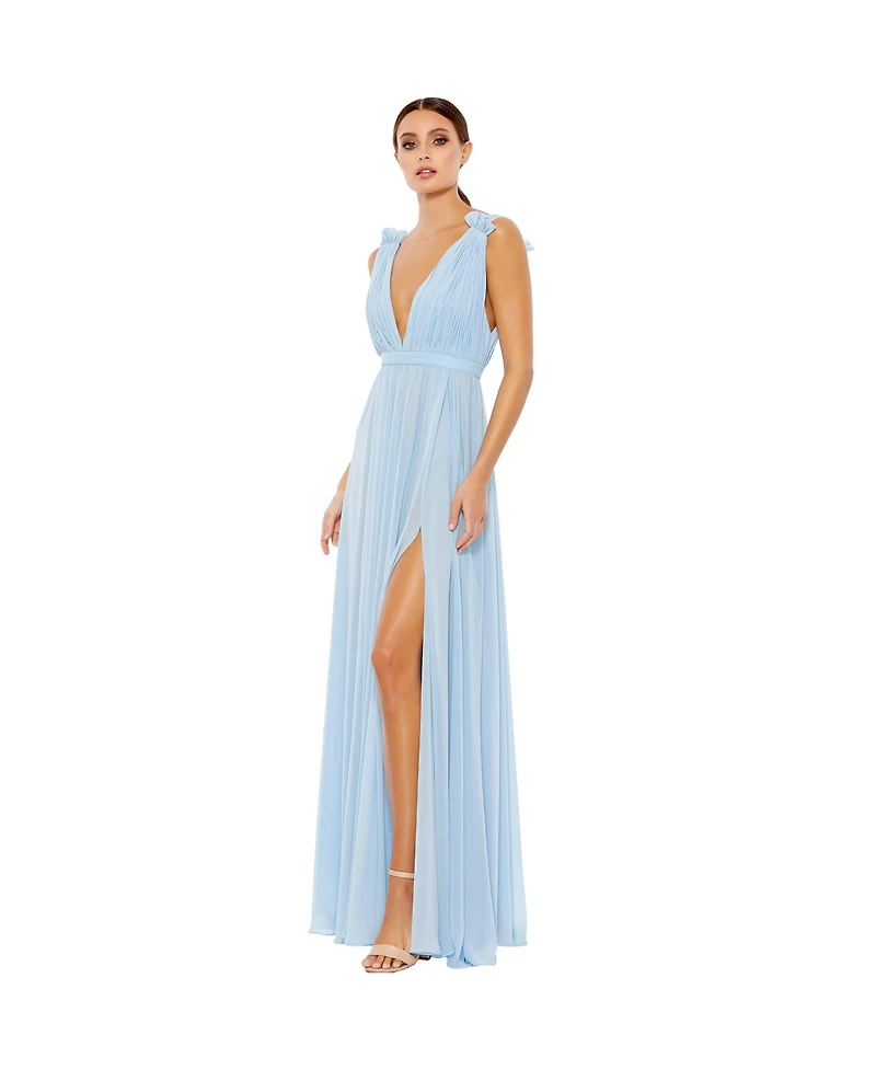 Mac Duggal Women's Ieena Pleated Chiffon Sleeveless V-Neck Gown