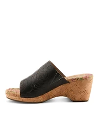 L'Artiste Women's Niceneasy Slide with Hand-Painted Design