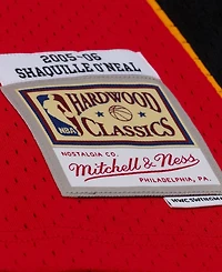 Mitchell Ness Men's Shaquille O'Neal Red Miami Heat 2005-06 Swingman Jersey