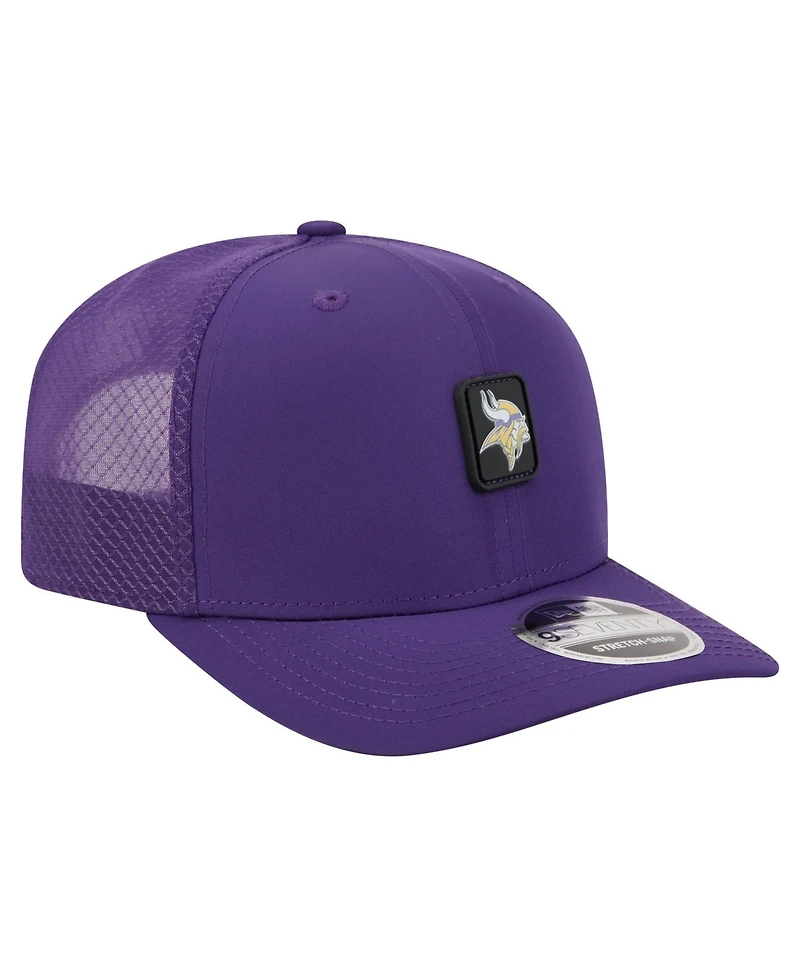 New Era Men's Purple Minnesota Vikings Micro Badge 9SEVENTY Adjustable Hat