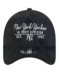 New Era Men's Black New York Yankees Script Text 9FORTY A-Frame Adjustable Hat