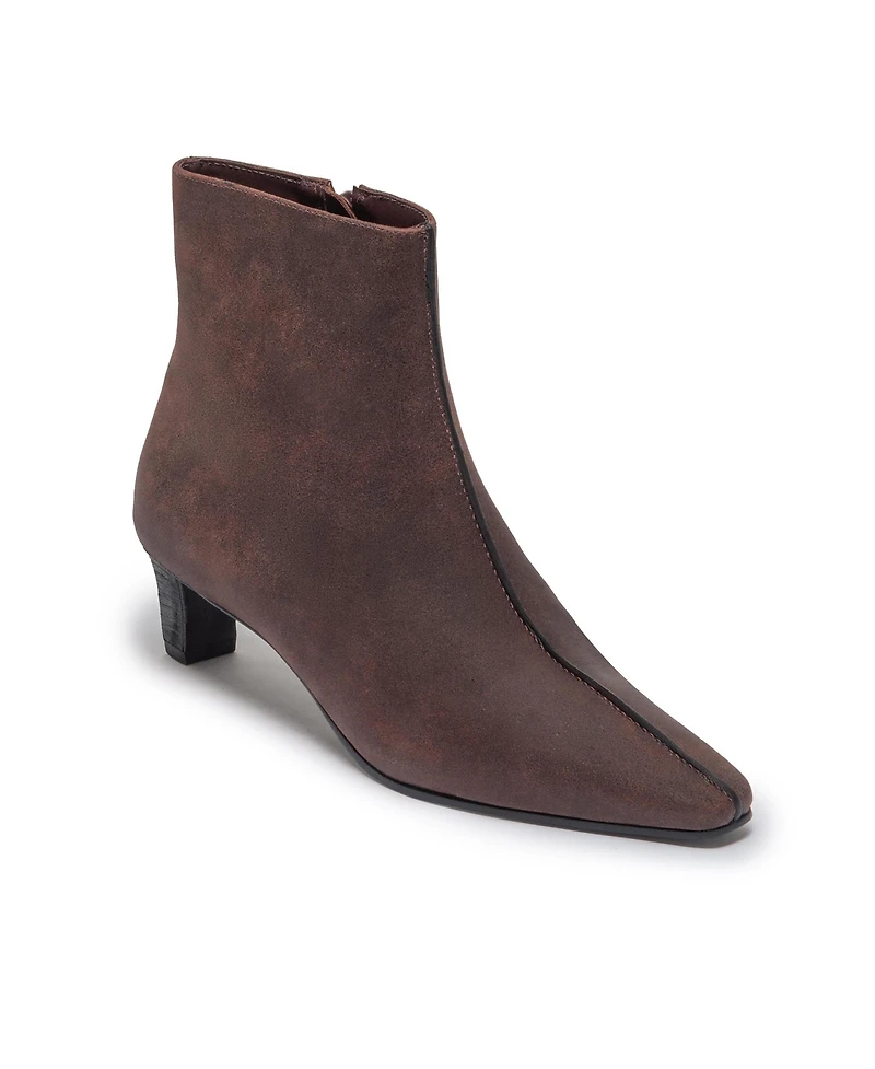 Bernardo Footwear Women's Everett Vintage Ankle Bootie