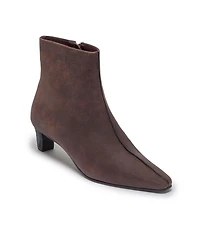 Bernardo Footwear Women's Everett Vintage Ankle Bootie