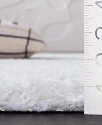 Safavieh Seattle Shag STE912A 2'2"x8' Runner Area Rug