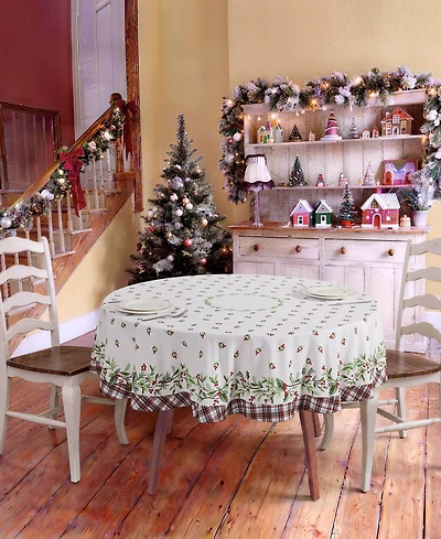 Avanti Holly Plaid Round Tablecloth, 70" x 70"