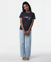 Champion Women's New England Patriots Logo T-Shirt
