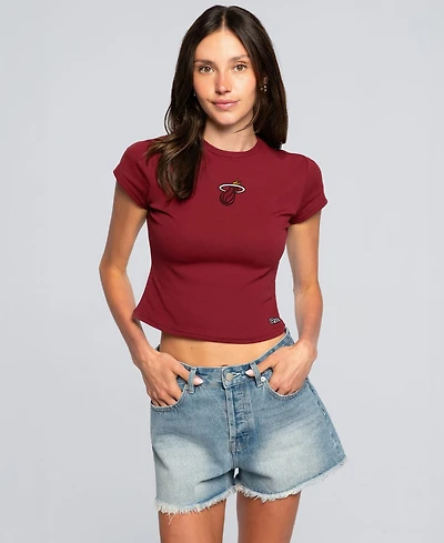 Hype And Vice Women's Miami Heat Small Logo Cropped Crewneck Baby T-Shirt