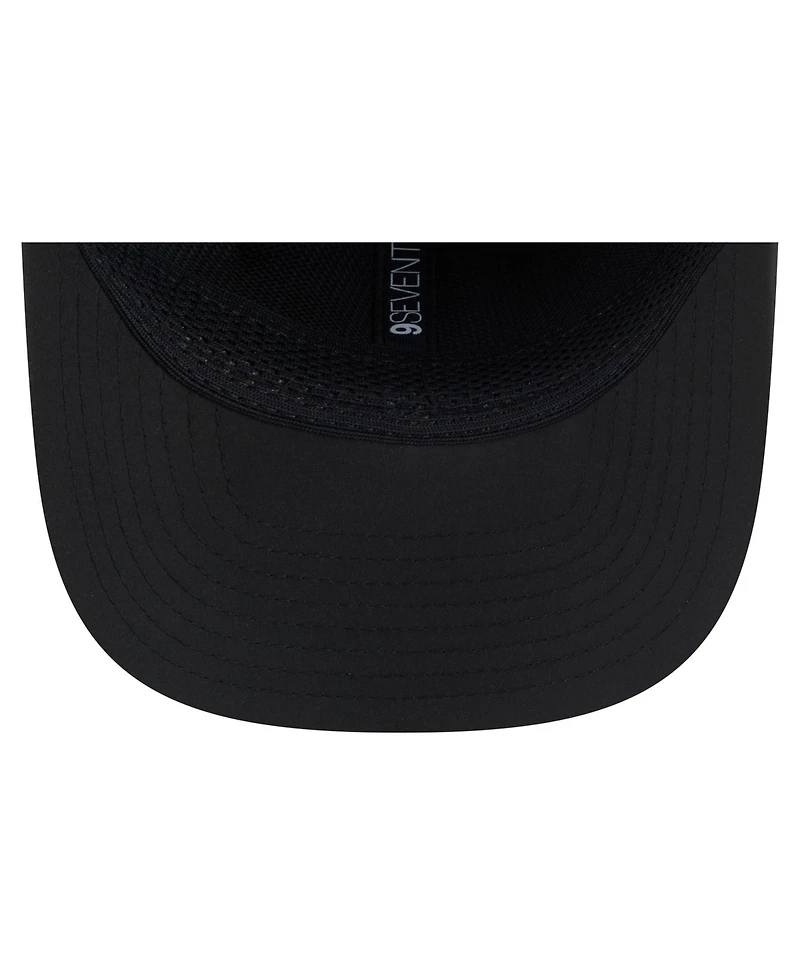 New Era Men's Black New England Patriots 2026 Sideline 9SEVENTY Adjustable Hat
