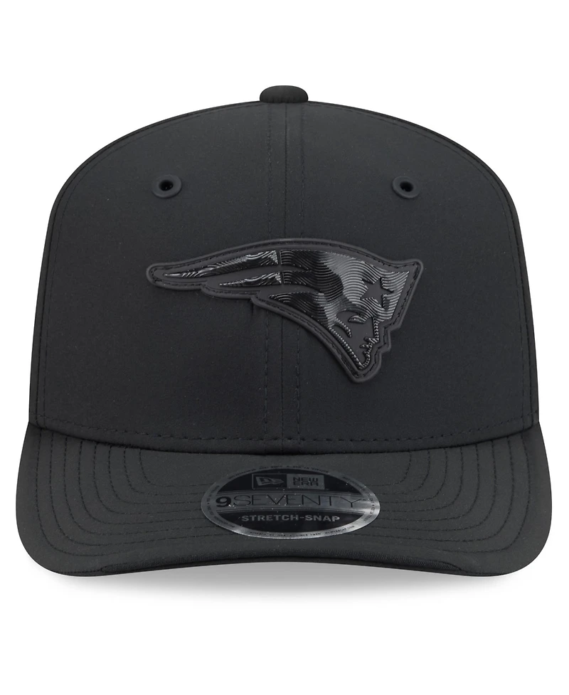 New Era Men's Black New England Patriots 2026 Sideline 9SEVENTY Adjustable Hat