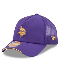 New Era Men's Purple Minnesota Vikings 2026 Sideline Apex 9FORTY Adjustable Trucker Hat