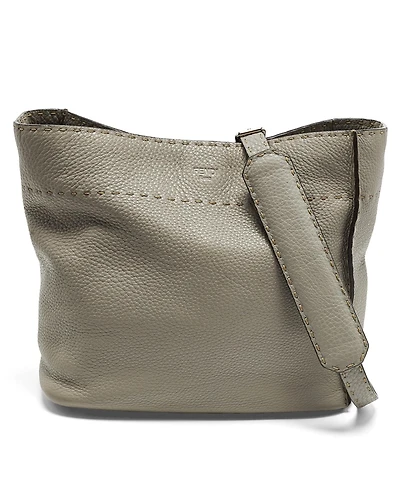 Pre-Owned Fendi Women's Anna Selleria Leather Bucket Bag