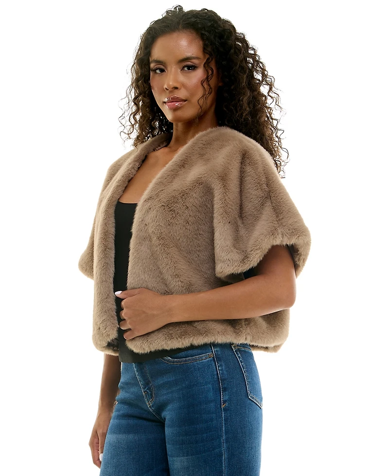 Seni & Cade Juniors' Cropped Open-Front Faux Fur Vest