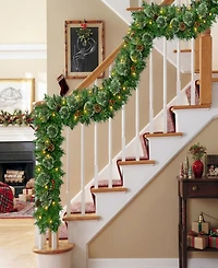 Puleo International 9' Battery-Operated Pre-Lit Pine Garland