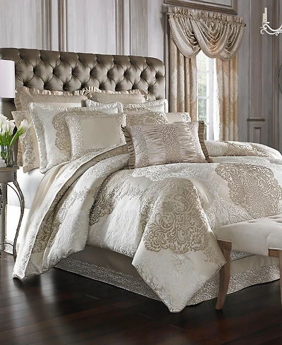 J Queen New York La Scala 4-Pc. Comforter Set