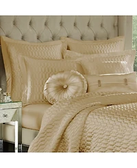 J Queen New York Satinique Quilted Quilt, King