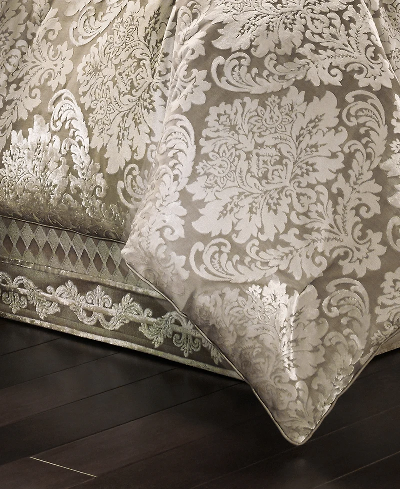 J Queen New York Bel Air 4-Pc. Comforter Set, King