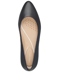 Easy Spirit Women's Caldise eFlex Slip-On Low Heel Pumps