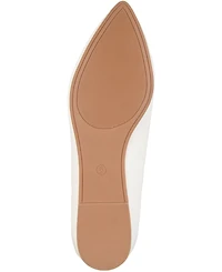 Journee Collection Women's Renzo Jeweled Flats