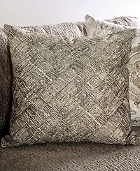 Furniture of America Quavo Upholstered Loveseat