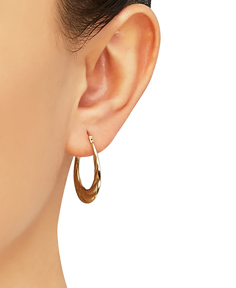 Swirl Oval Hoop Earrings in 14k Gold