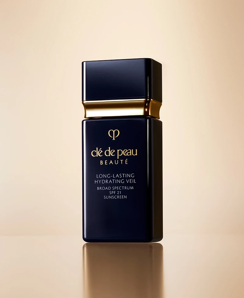 Cle de Peau Beaute Long-Lasting Hydrating Veil Broad Spectrum Spf 21 Sunscreen